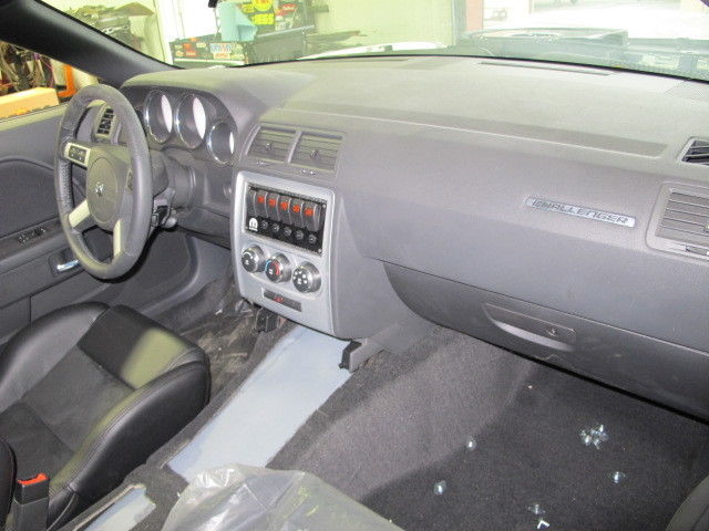 1970 White Dodge Challenger