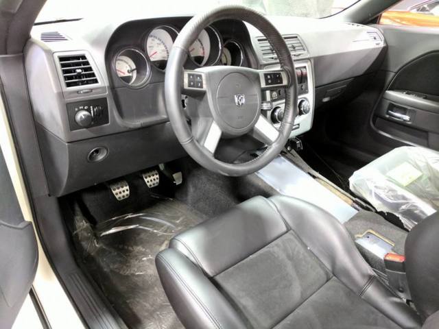 1970 White Dodge Challenger