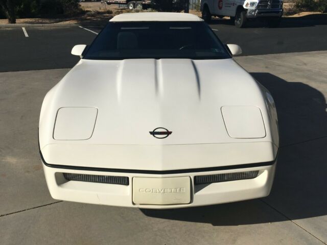 1988 White Chevrolet Corvette Convertible