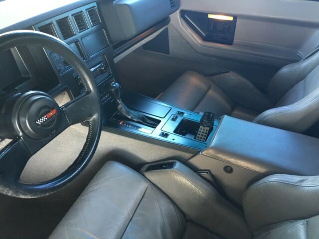 1988 White Chevrolet Corvette Convertible