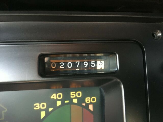 1988 White Chevrolet Corvette Convertible