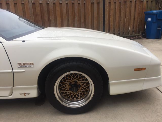 1989 White Pontiac Trans Am Coupe
