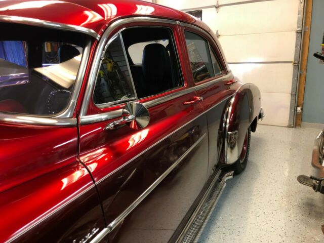 1949 Red Chevrolet Bel Air/150/210 Sedan