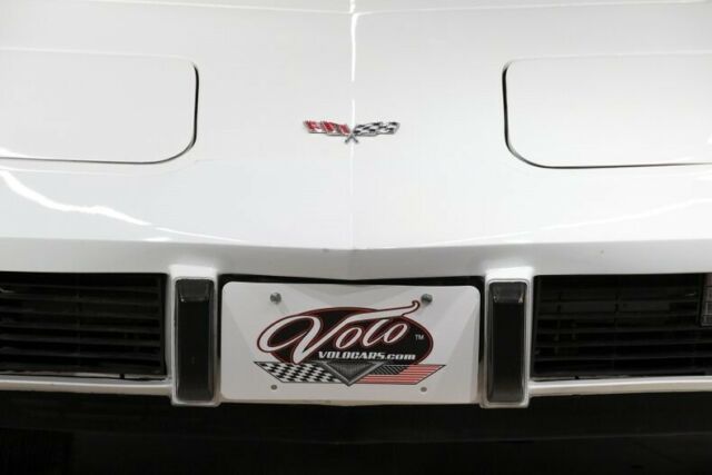 1979 White Chevrolet Corvette Coupe