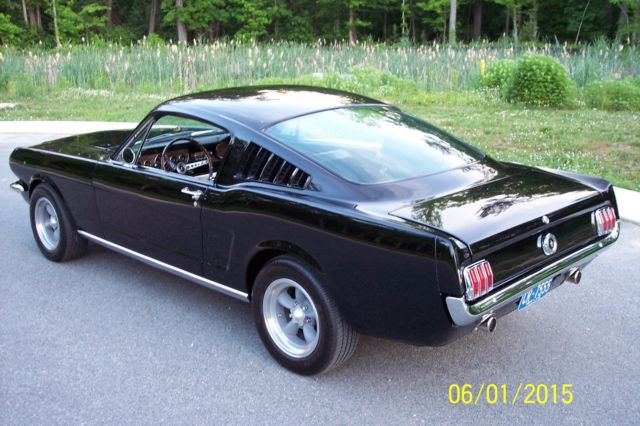 1965 RAVEN BLACK Ford Mustang Fastback