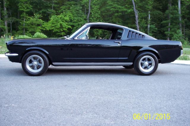 1965 RAVEN BLACK Ford Mustang Fastback