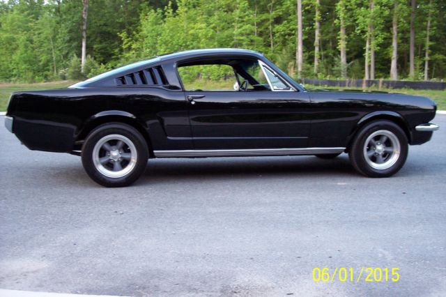 1965 RAVEN BLACK Ford Mustang Fastback