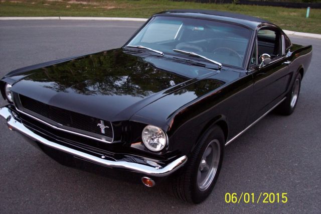 1965 RAVEN BLACK Ford Mustang Fastback
