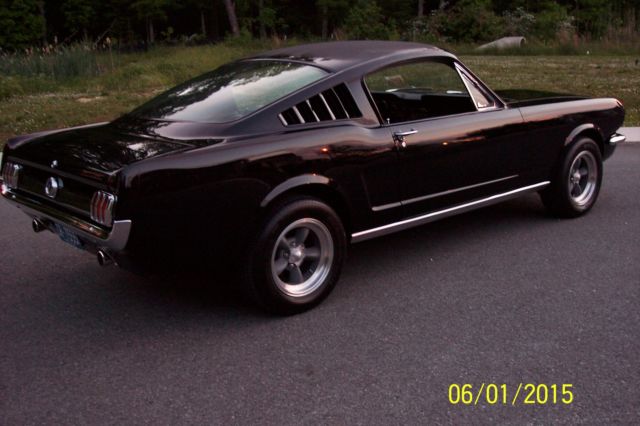 1965 RAVEN BLACK Ford Mustang Fastback