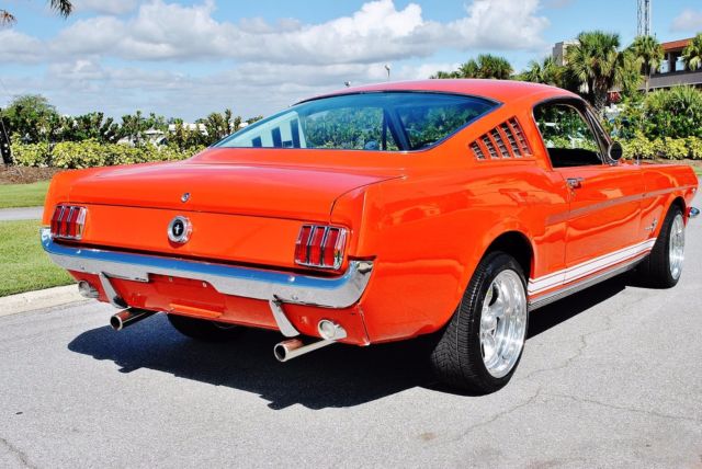 1965 Poppey Red Ford Mustang