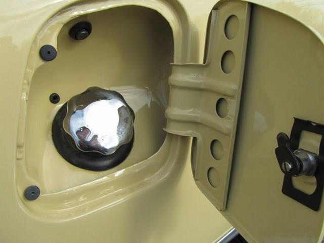 1959 Yellow Mercedes-Benz 200-Series Cabriolet