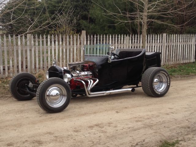 1923 Black Ford Model T Bucket