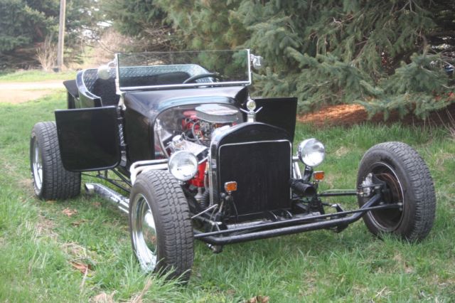 1923 Black Ford Model T Bucket