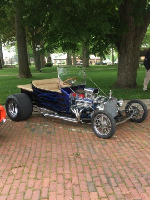 1923 Black/ Blue Flames Ford Model T T Bucket