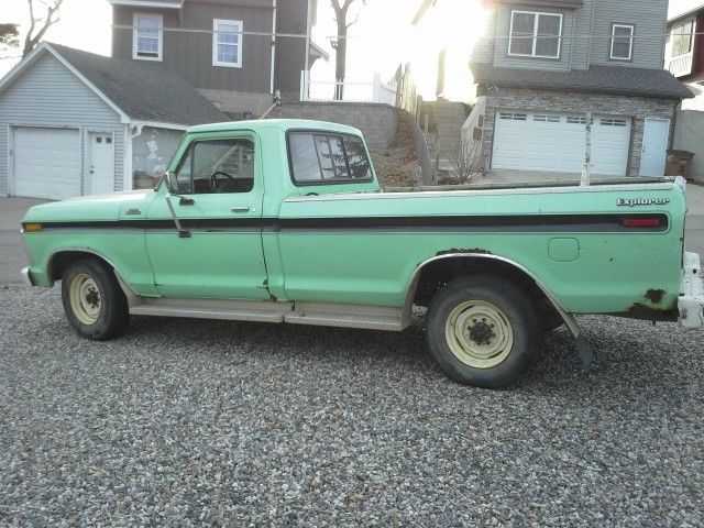 1978 Green Ford F-250 Standard Cab Pickup