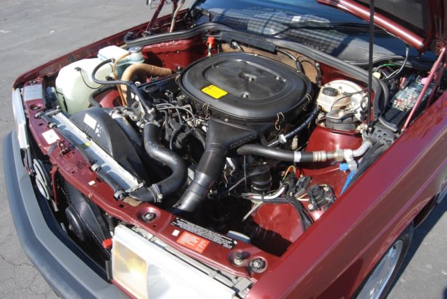 1986 587 Cabernet Red Metallic Mercedes-Benz 190-Series Sedan