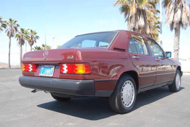 1986 587 Cabernet Red Metallic Mercedes-Benz 190-Series Sedan