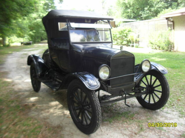 1924 Black Ford Model T Convertible