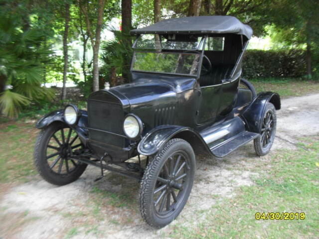 1924 Black Ford Model T Convertible