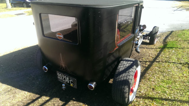 1924 satin Black Ford Model T sedan T
