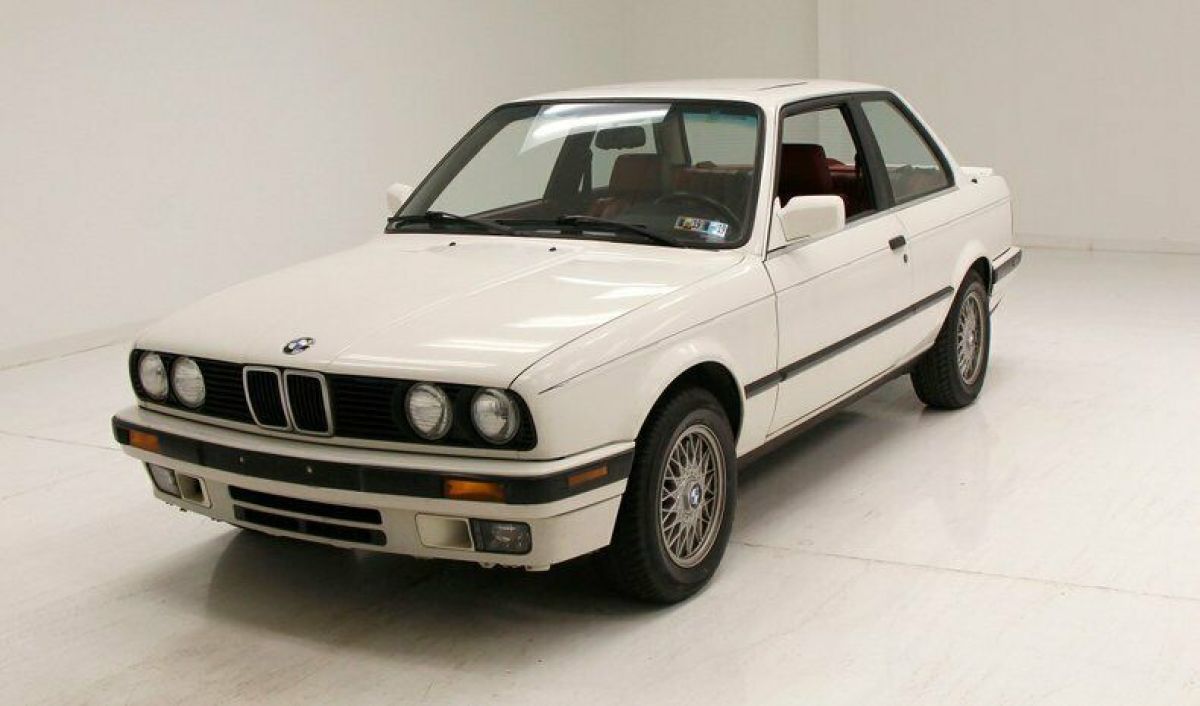 1990 White BMW 325 Coupe