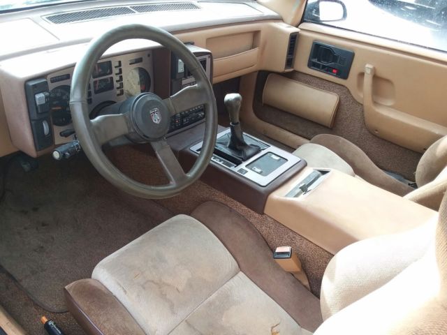 1985 White Pontiac Fiero Coupe