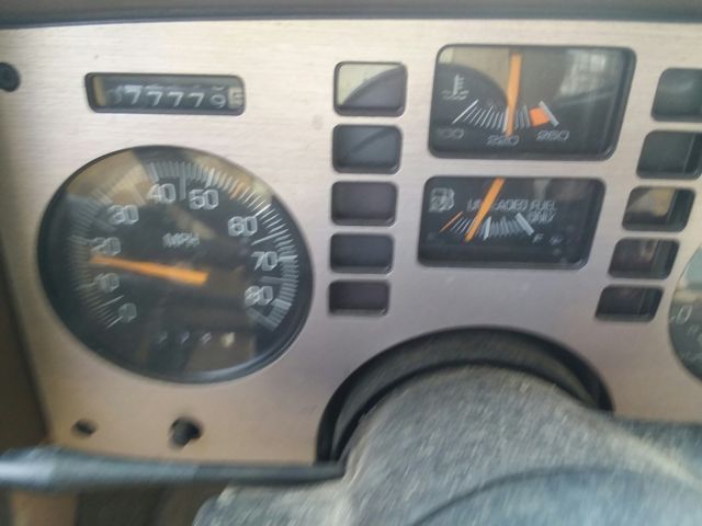 1985 White Pontiac Fiero Coupe