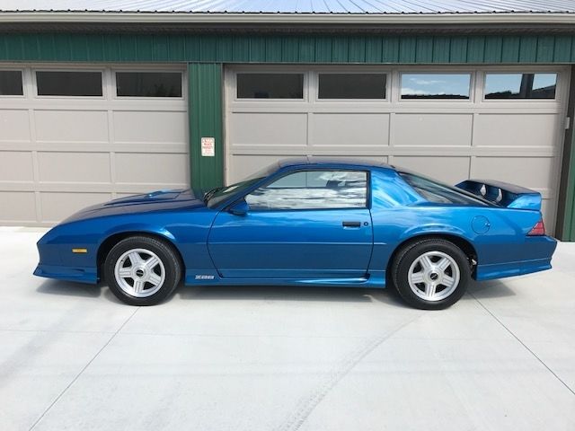 1992 Medium Quasar Blue Chevrolet Camaro Coupe