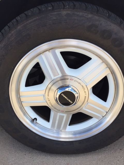 1992 White Chevrolet Camaro Coupe