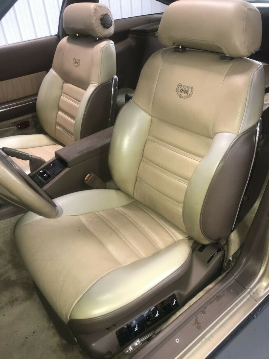 1985 GOLD Nissan 300ZX Coupe