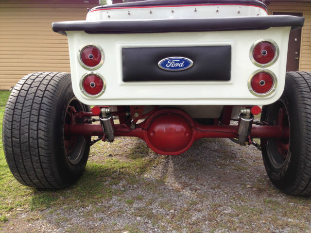 1927 White Ford Model T Convertible