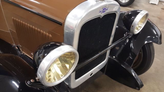 1927 Tan Chevrolet Capitol Coupe