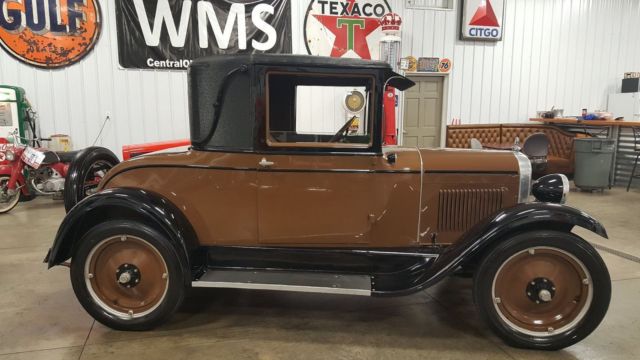 1927 Tan Chevrolet Capitol Coupe