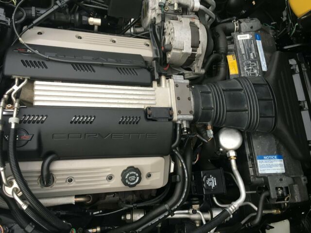 1992 Yellow Chevrolet Corvette Coupe