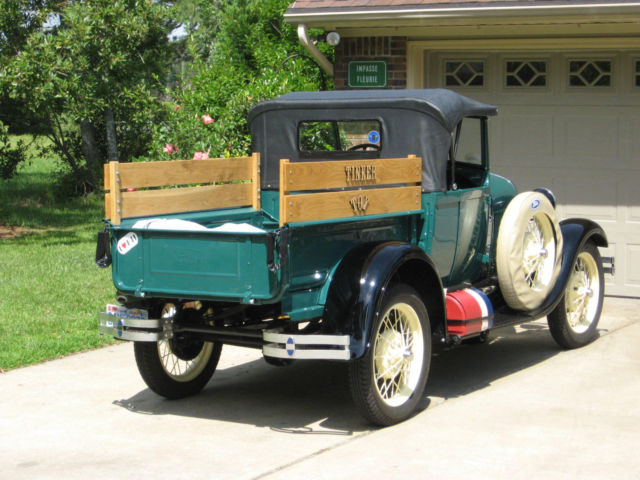 1928 VALLEY GREEN/BLACK Ford Model A PICK-UP