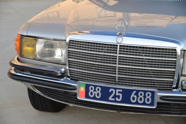1980 SILVER Mercedes-Benz S-Class Sedan