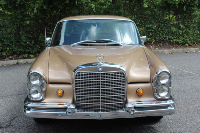 1968 Tan Mercedes-Benz 200-Series Coupe