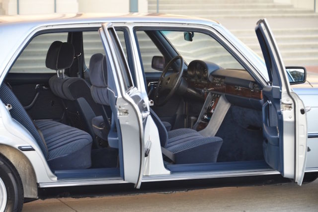 1980 SILVER Mercedes-Benz S-Class Sedan