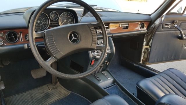 1973 Blue Mercedes-Benz 200-Series Coupe