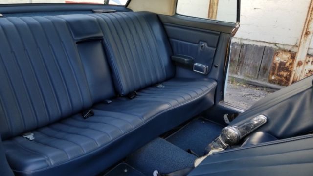 1973 Blue Mercedes-Benz 200-Series Coupe