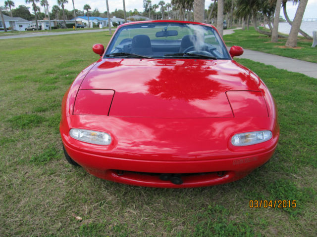 1990 Red Mazda MX-5 Miata Convertible