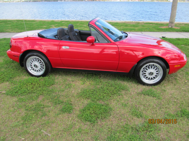 1990 Red Mazda MX-5 Miata Convertible