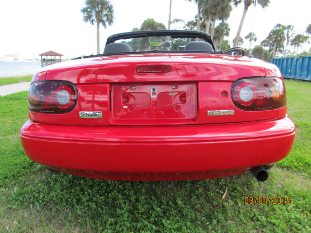 1990 Red Mazda MX-5 Miata Convertible