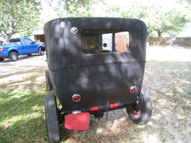 1929 black  Ford Model A sedan