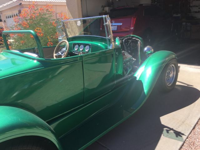 1929 Green Ford Model A Roadster  Steel/Glas