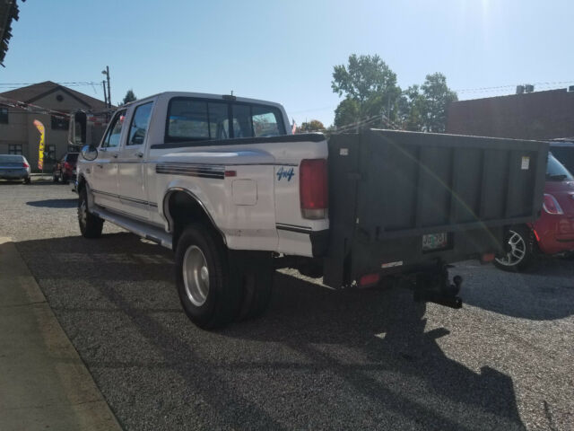 1989 White Ford F-350 Extended Crew Cab Pickup