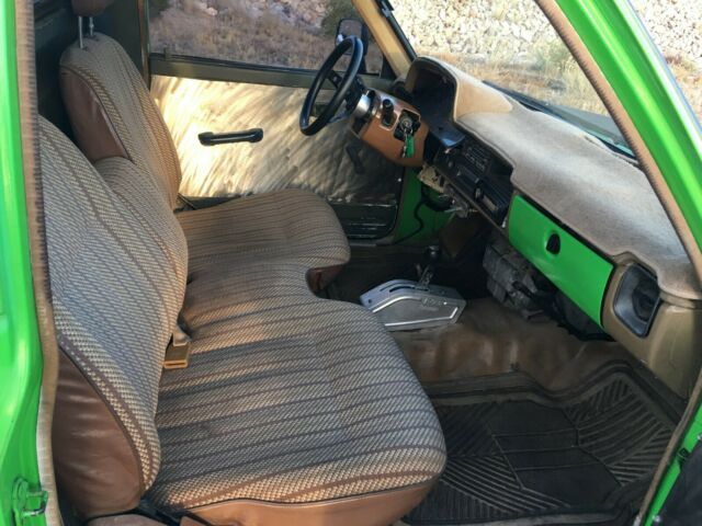 1979 GRABBER GREEN Toyota HILUX LONGBED PICKUP TRUCK 2 DOOR LONG BED PICKUP