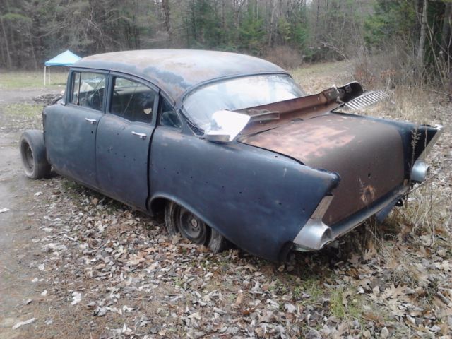 1957 Black Chevrolet Bel Air/150/210 Sedan