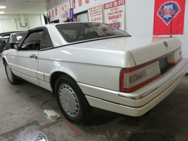 1990 White Cadillac Allante Convertible