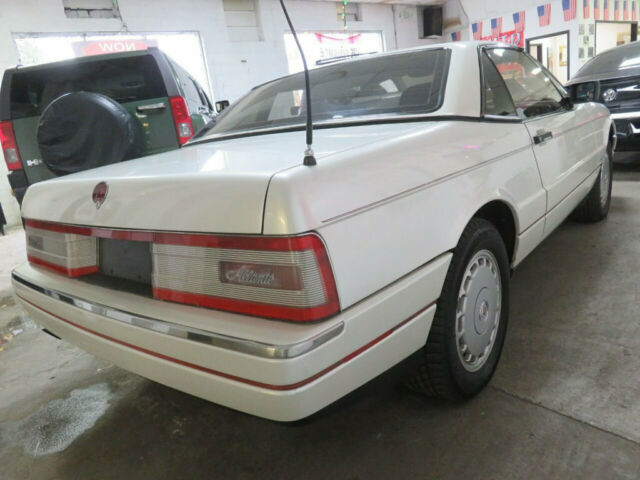 1990 White Cadillac Allante Convertible